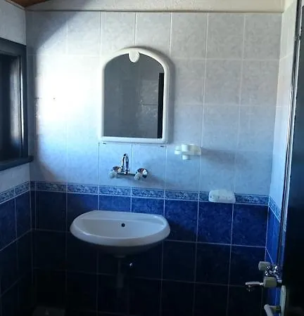 Zora Guest house 2*